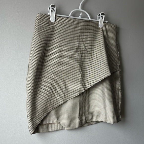 Plaid Mini skirt - Picture 9 of 9